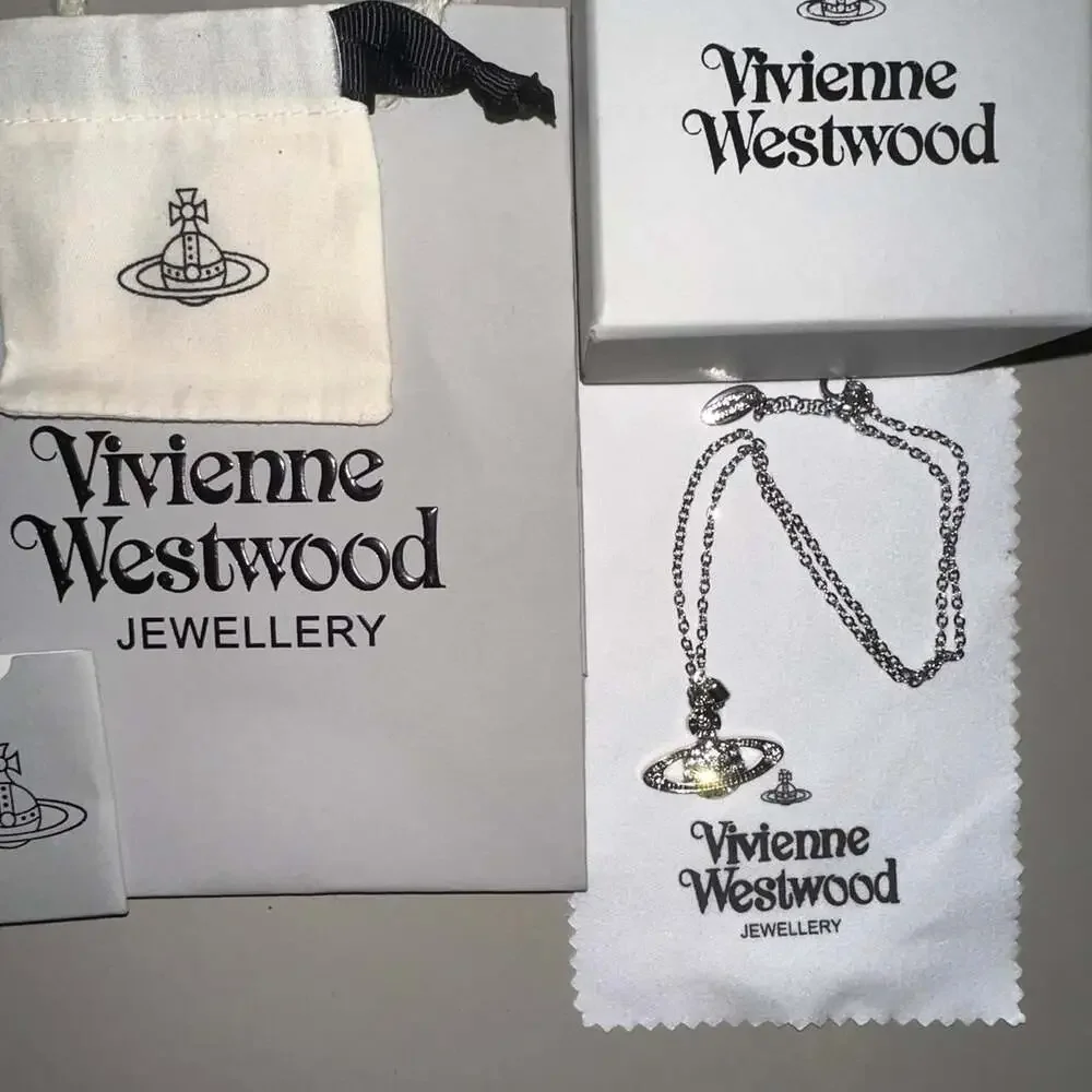 Silver Vivienne Westwood Necklace Silver B 123